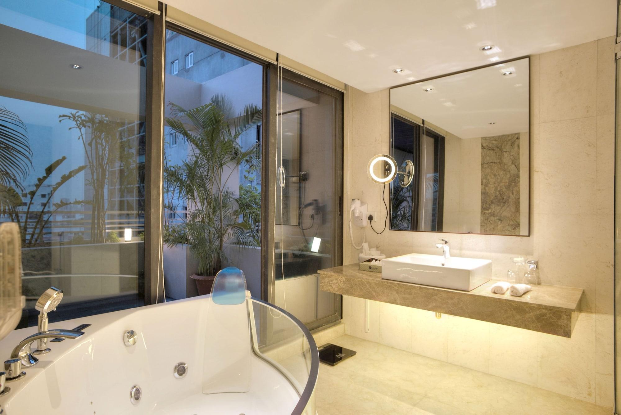 Lakeshore Banani Dhaka Exterior photo