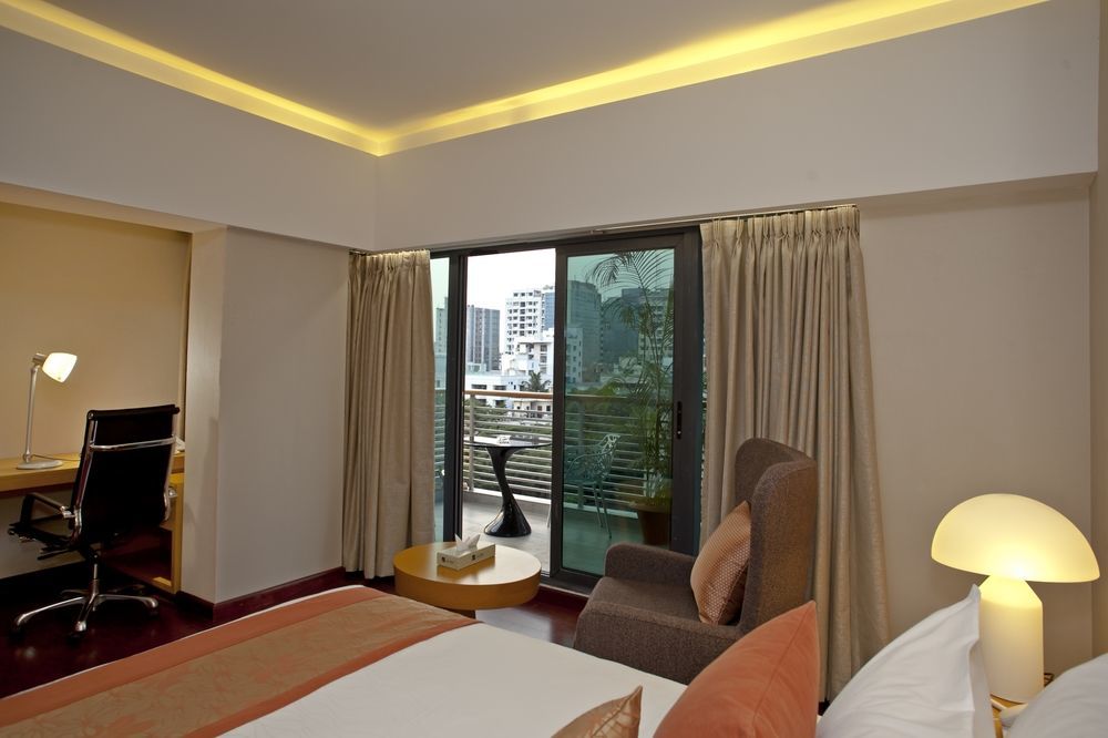 Lakeshore Banani Dhaka Exterior photo
