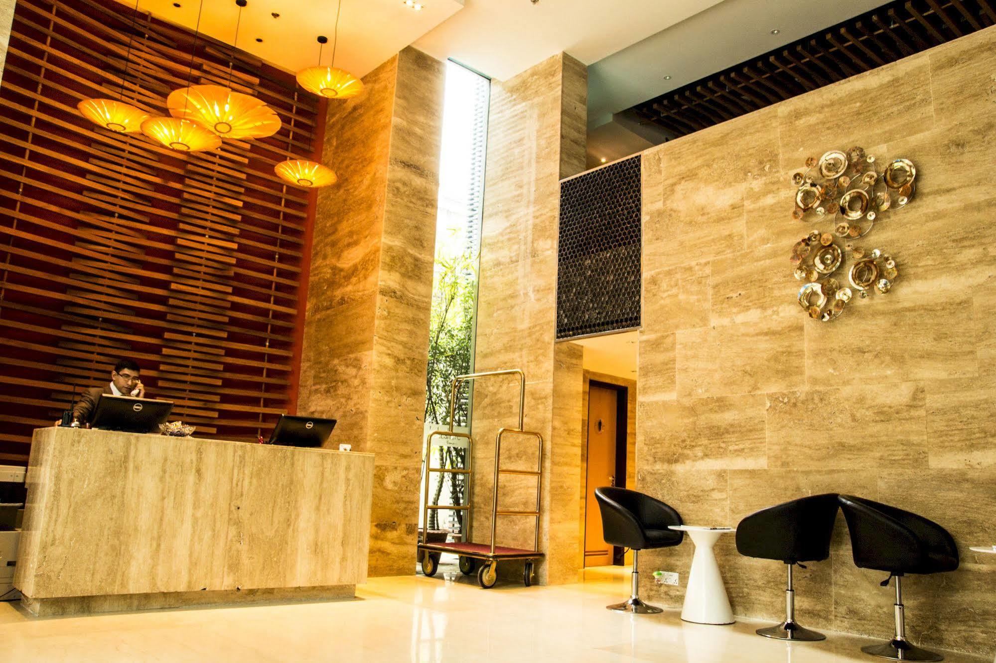 Lakeshore Banani Dhaka Exterior photo